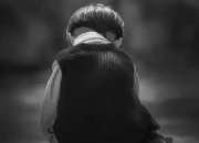 接连有孩子因“棍棒教育”离世，法治日报刊文：拒绝暴力管教应成家庭教育底线